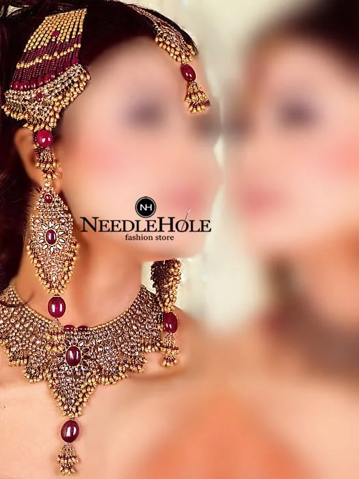 Charming Pakistani Bridal Jewelry Necklace Jhumar Set Comes With Earrings Pair and Tika