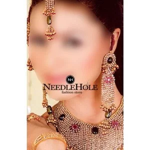 Dazzling Pakistani Bridal Necklace Jewelry Set Comes With Earrings Pair and Tika