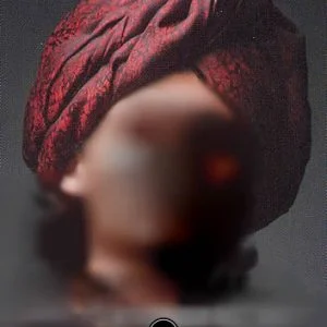 Shop groom turban online in rosewood colour. Beautiful pre-tied wedding turban in jamawar fabric