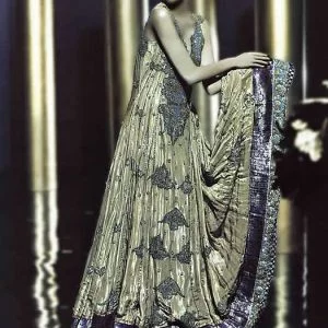 Scalloped neck formal gown, embellished flared long shirt with straight pants, gold (metallic)