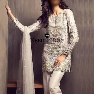Stunning party wear dress will make you the gorgeous at the event